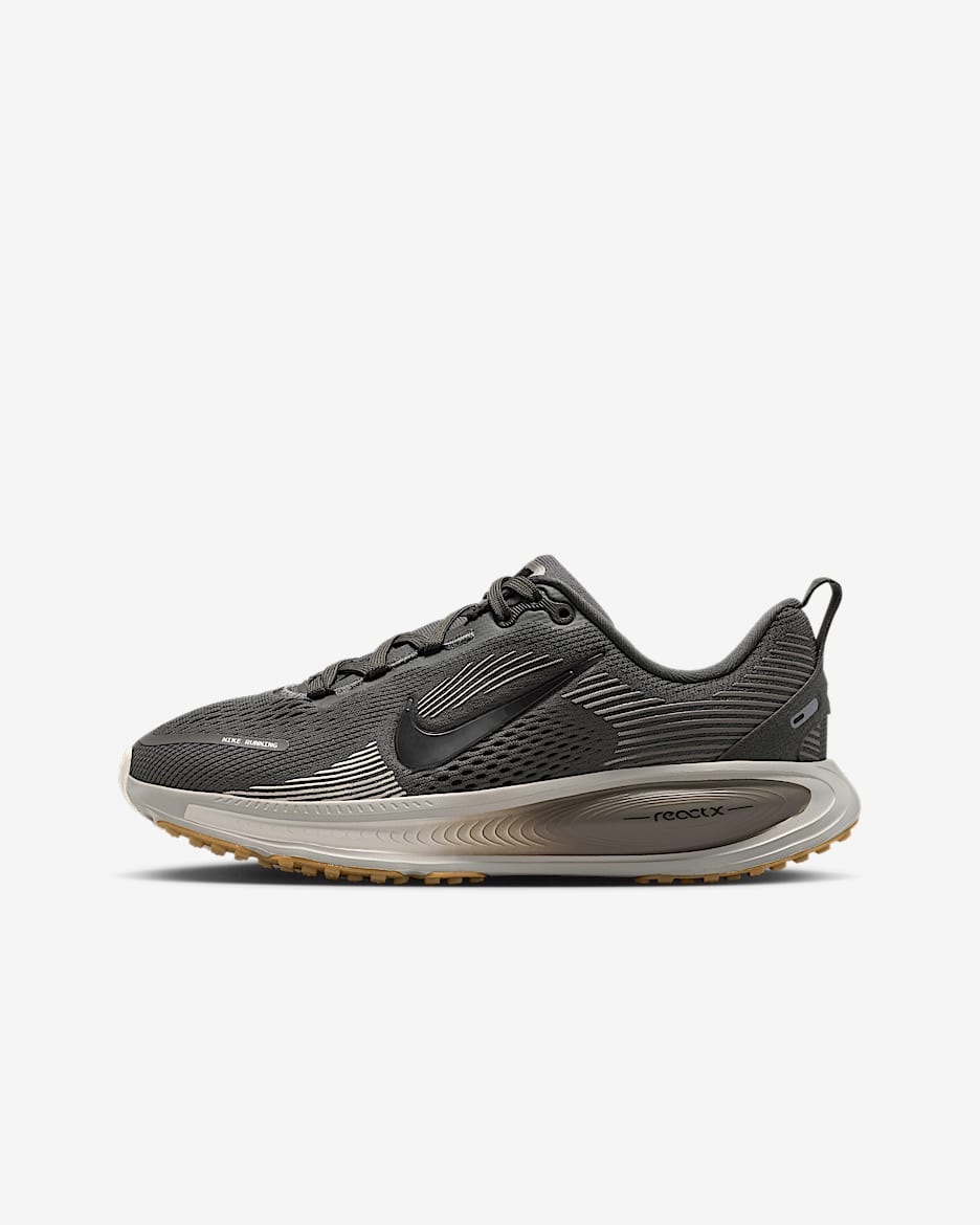 Nike Vomero 18 Older Kids' Road Running Shoes. Nike CA